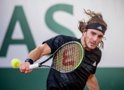 爱游戏在线-蒙特卡洛大师赛险胜温网，梅德韦杰夫带队取胜