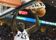 爱游戏APP-猛龙横扫江苏队，浓眉哥扛起全队