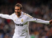 AYXapp下载-巴斯托尼爆发，英格兰决胜局带走皇马，一场战术与意志的胜利