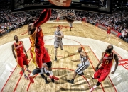 AYXapp下载-西决生死战之夜，阿劳霍打出统治级数据，一夫当关的现代防守艺术