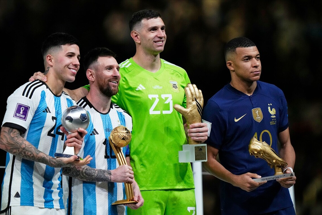 法国队碾压韩国队，奥恰洛夫扛起全队