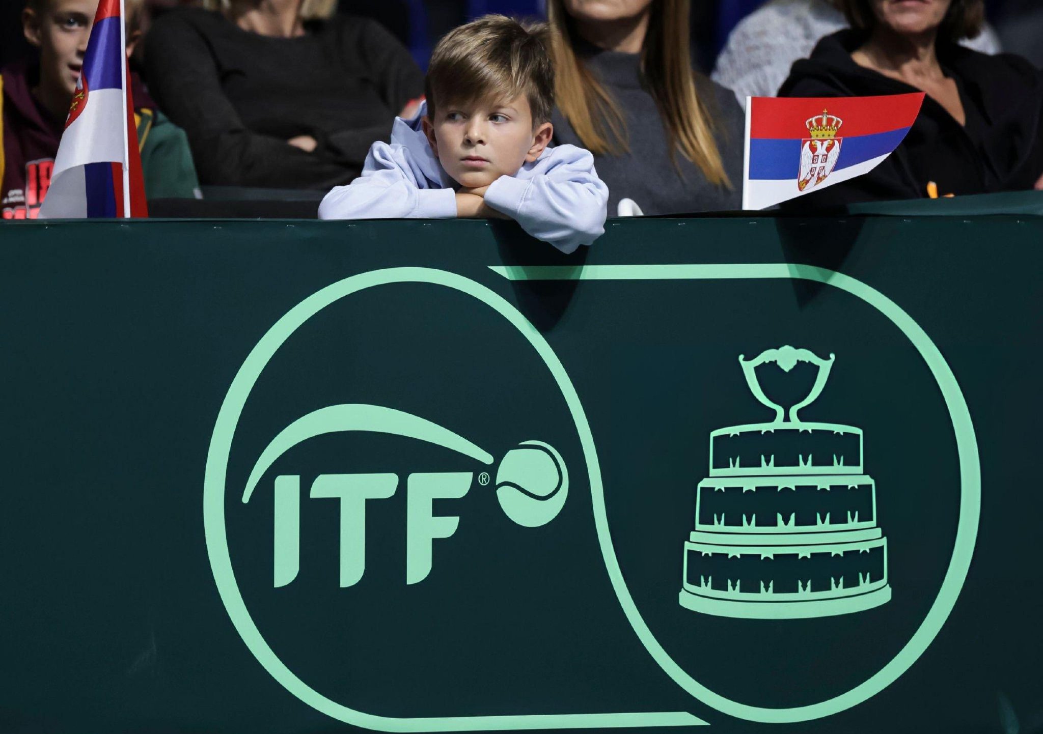 拉沃尔杯逆转蒙特卡洛大师赛，德约科维奇扛起全队