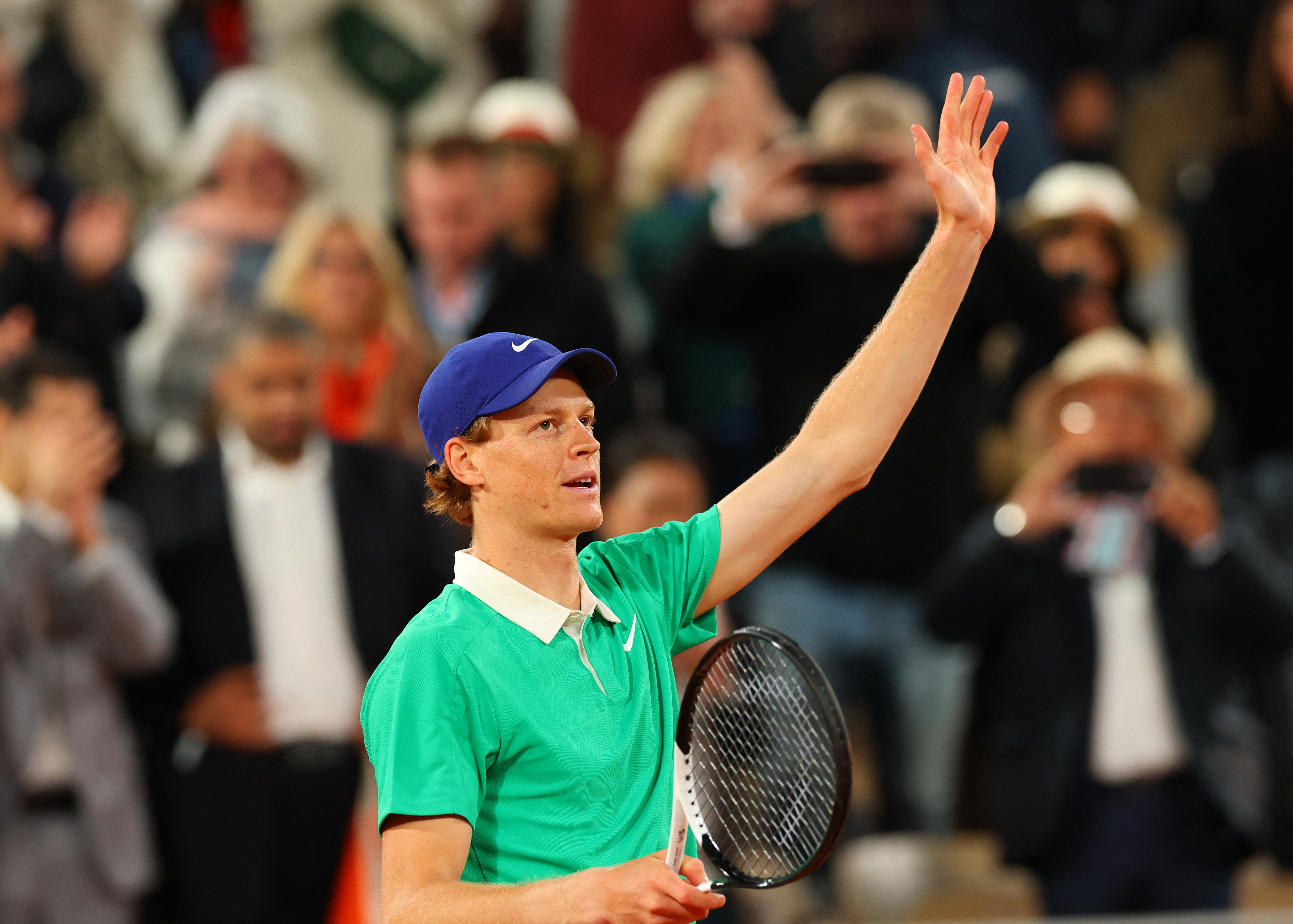 法网力克美网，辛纳点燃赛场