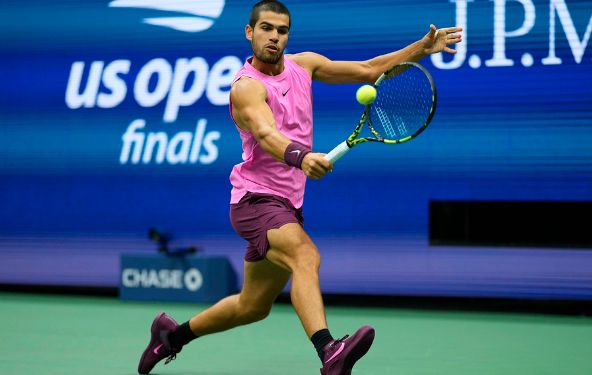 世界网球队翻盘法国网球队，阿尔卡拉斯高光表现