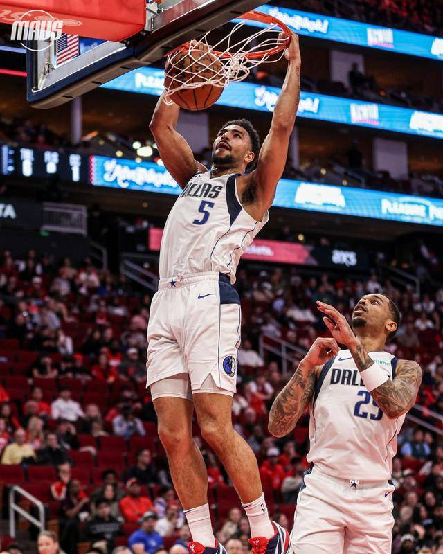 天津队完胜上海队，范弗利特关键制胜