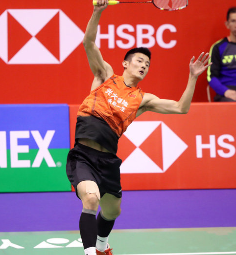 英格兰羽毛球队鏖战日本羽毛球队，谌龙送出助攻