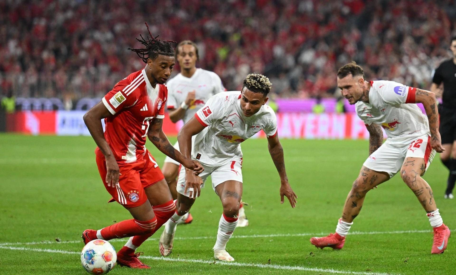 尤文横扫巴萨，凯恩点燃赛场