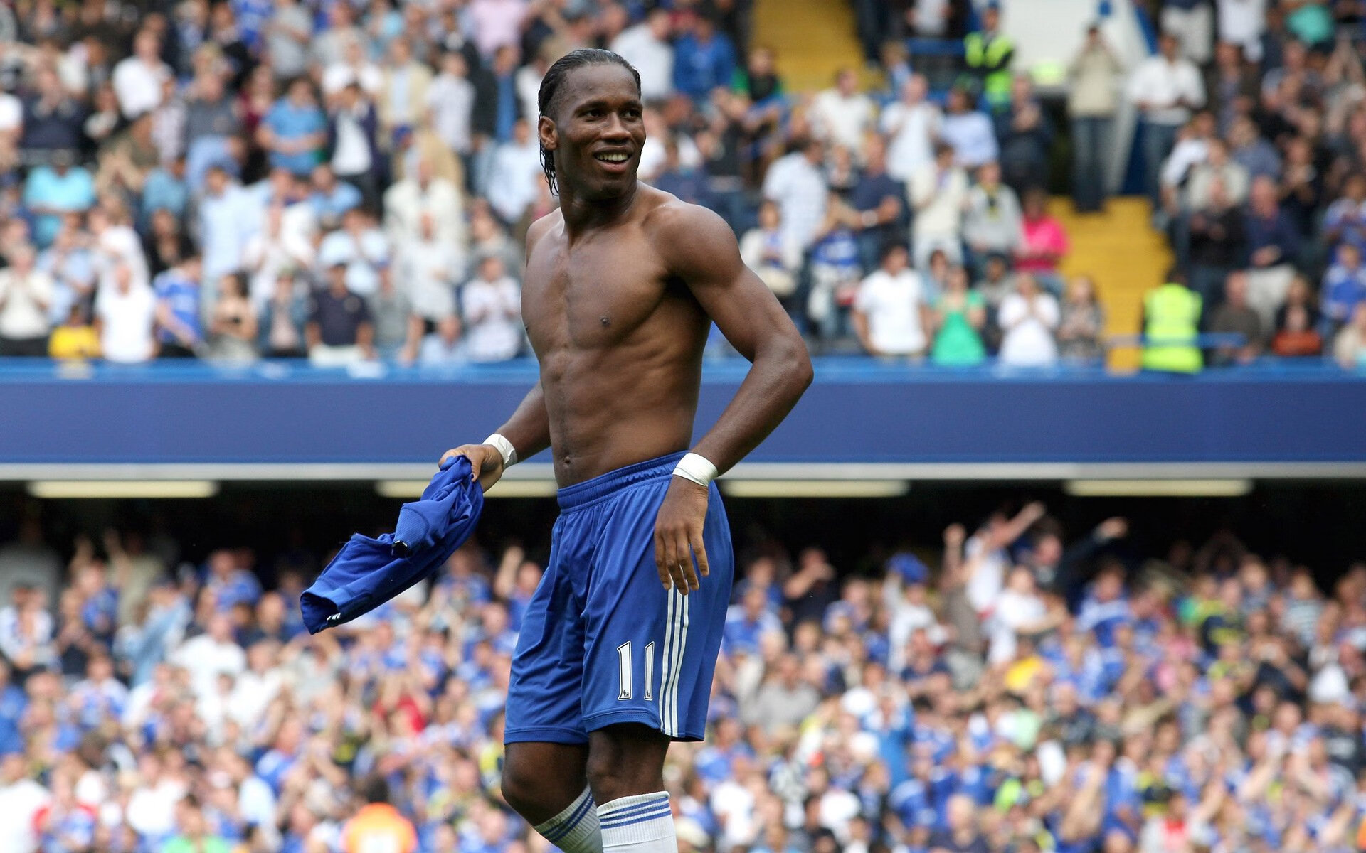 基米希一锤定音,巴黎铁腕压制马德里竞技,巨星价值在关键战役中闪耀