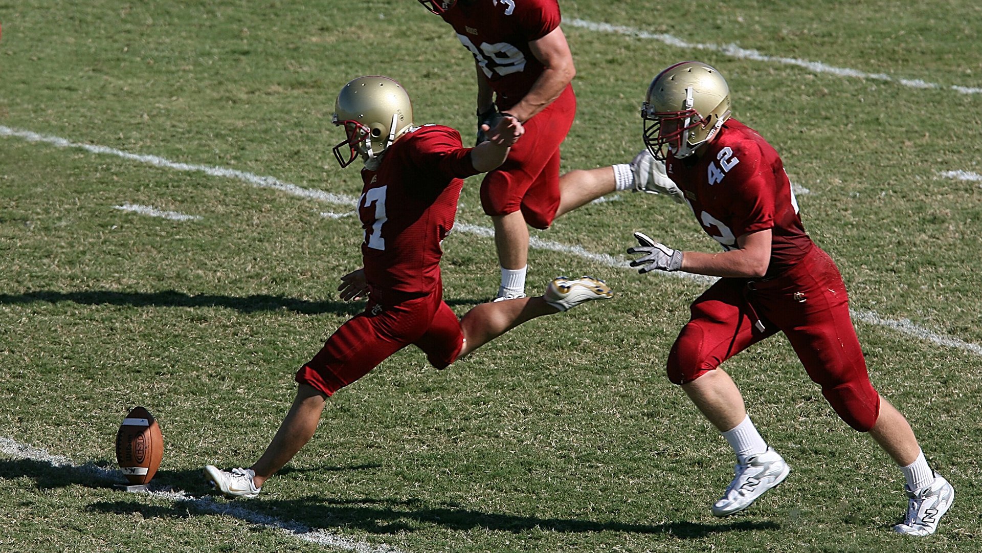 锡安·威廉姆森，当唯一性撕裂麦迪逊—步行者对阵尼克斯的启示录